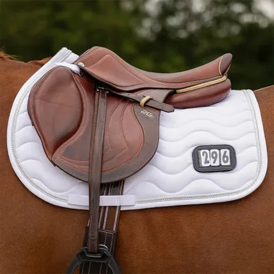 Produktbild von QHP Schabracke Nummer, Farbe:Weiß, Größe:Vielseitigkeit Pony