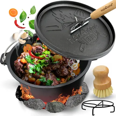Produktbild von holz4home® Dutch Oven Set ohne Füße I 12L Feuertopf Gusseisen I Inkl. Deckelheber, Reinigungsbürste & Untersetzer I Schmortopf zum Camping