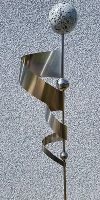 Produktbild von Skulptur Kari 120 cm Kugel weiss Edelstahl Beetstecker Gartenstecker