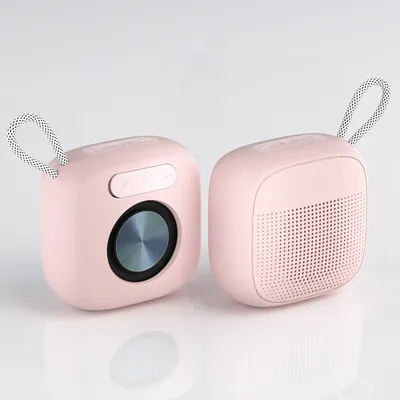 Produktbild von Bluetooth Lautsprecher, SpeakerTragbarer mit RGB Licht Bluetooth-Lautsprecher für Zuhause, Outdoor, Garten