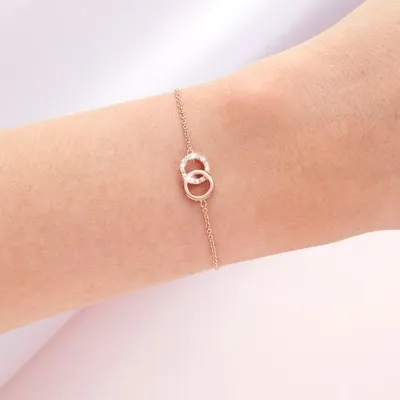 Produktbild von An meine wunderbare Enkelin - Armband mit ineinandergreifenden Kreisen für Damen -  ANNIE_FOREVERBRACELET
