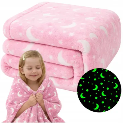 Produktbild von Glow in the Dark Kuscheldecke 150x200 cm Sterne – Leuchtende Fleecedecke, Weiche Kinderdecke, Sofadecke, Tagesdecke