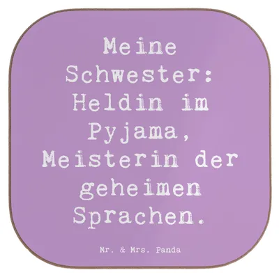 Produktbild von Mr. & Mrs. Panda Untersetzer Glas Spruch Schwester Heldin - Lavendeltraum - Geschenk, gläseruntersetzer, Jubiläen, Tasse, Geschwisterliebe, Tassen, beste Freundin