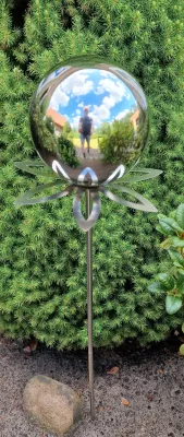 Produktbild von Blütenzauber Paris Rosenkugel 15 cm Edelstahl poliert Gartenstecker Deko mit Stab 80 cm