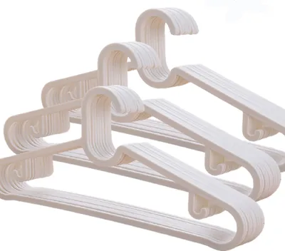 Produktbild von 30-er Pack Starke Kleiderbügel aus Kunststoff, 38cm breit - Hochwertige Filzbügel für Kleiderschränke, Haltbare,Antirutsch