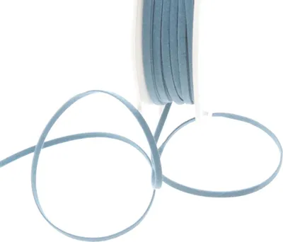 Produktbild von Lederband - col. 70 hellblau - 3 mm Breite - 25 m auf der Rolle - 18000-3-70