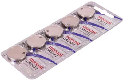 A blister pack of five Maxell CR2032 lithium coin cell batteries.
