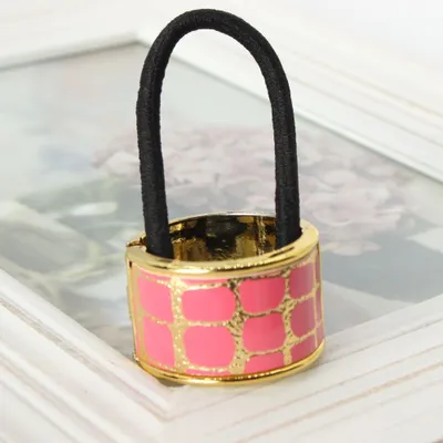 Produktbild von Haarring mit Schlangen Muster Pink