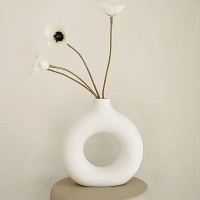 Produktbild von Indore Home – Donut-Vase (hohl) – Rund, groß – Blumenvase – Wohnzimmerdekoration – Weiße Vase – 21,5 cm
