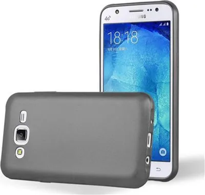 Produktbild von Cadorabo Schutzhülle für Samsung Galaxy J5 2015 Hülle in Grau Handyhülle TPU Silikon Etui Cover Case