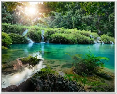 Produktbild von Wallario Wandbild Türkisgrüner See im Nationalpark in Guatemala, Größe: 40,30 x 50,30 cm, Poster mit weißem Aluminiumrahmen