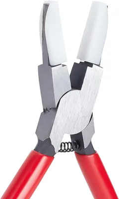 Productafbeelding van Platbek Tang - Nylon Kaak - Sieraden Maken - Dubbele Nylon Kaak - 14.2 cm - Rood
