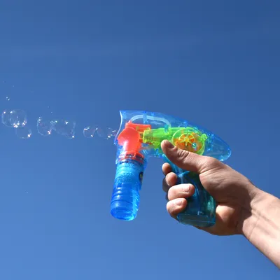 Produktbild von OOTB Seifenblasenpistole mit ca. 56 ml Seifenlauge