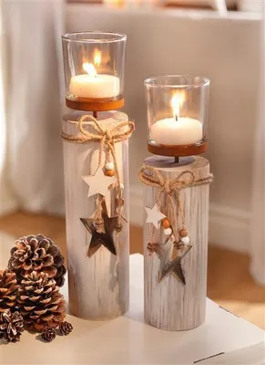 Produktbild von 2x Windlichtsäule "Stern" aus Holz & Glas, 30 + 35 cm hoch, im Shabby Look, Windlicht, Teelichthalter Weihnachten, Holzsäule mit Kerzenglas, Weihnachtssdeko