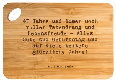 Produktbild von Mr. & Mrs. Panda Holzbrett Spruch 47. Geburtstag - Transparent - Geschenk, Schneidebrett, Happy Birthday, Handgemachte Produkte, Hackbrett, Lebensenergie, Frühstücksbrett
