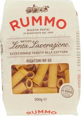 A bag of Rummo Rigatoni No. 50 pasta.