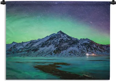 Produktbild von MuchoWow® Wandteppich Wandbehang Berg - Nordlichter - Schweden - Schnee - Grün - Winter 120x90 cm Tapisserie Dekoration Wandtuch - Wohnen - Aufhänger für die Wand