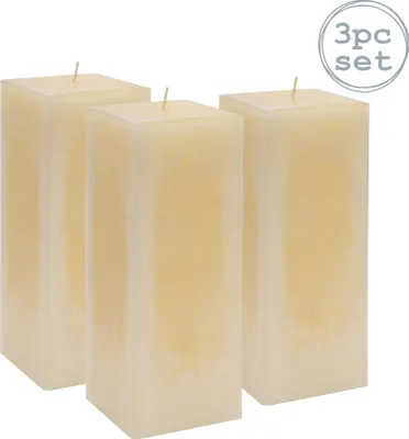 Produktbild von Duftkerzen mit Vanille-Aroma. 110 Stunden Brenndauer x3