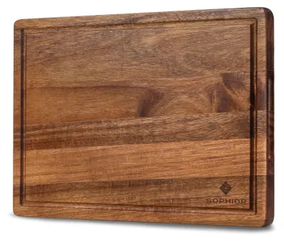 Image de Planche à découper en bois d'acacia avec rainure pour recueillir les jus et poignées, dimensions 35x25x2,5 cm