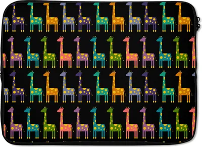 Produktbild von MuchoWow® Laptop Hülle 13 Zoll Regenbogen - Giraffe - Mädchen - Muster - Kinder Laptoptasche - Laptophülle - Sleeve - Rundumschutz