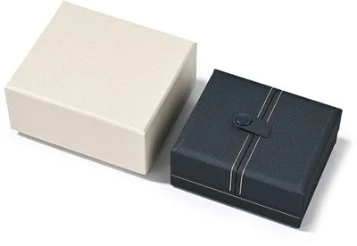 Productafbeelding van Ibenzoa® Elegante sieradendoosjes van fluweel – multifunctionele sieradenopslag, 9 x 8,5 x 4 cm, met meerdere vakken en een drukknopsluiting, geschikt voor ringen, kettingen en oorbellen