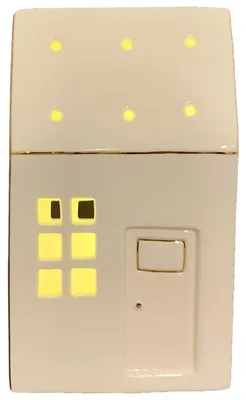 Produktbild von Dekoobjekt LED Lichthaus, aus Porzellan Weiß, in 17 cm