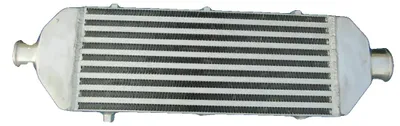 Obrázek produktu pro Chladič přívodního vzduchu, 400 mm x 155 mm x 60 mm, průměr vstupu 59 mm, celohliníková konstrukce, univerzální kompatibilita, trubkový a deskový design
