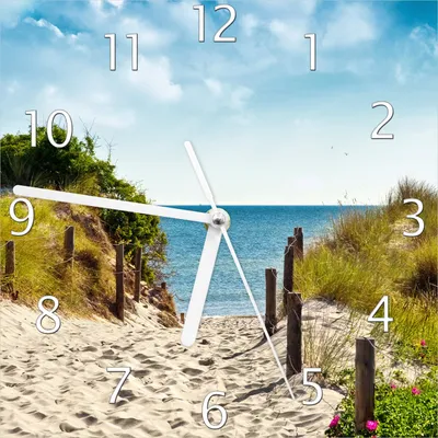 Produktbild von Wallario Design Wanduhr Auf dem Sandweg zum Strand aus Echtglas, Größe 20 x 20 cm