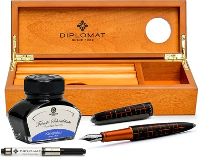 Produktbild von Füllhalter Set Diplomat Elox Matrix schwarz-orange mit Schreibtinte und Stiftetui aus Kirschholz