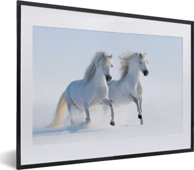 Produktbild von MuchoWow® Gerahmtes Poster Winter - Pferde - Schnee 40x30 cm - Poster mit Schwarzem Bilderrahmen Wandposter Rahmen Foto Bilder - Bilderrahmen - Poster im Rahmen