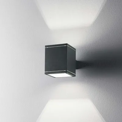 Imagen del producto de Aplique de pared moderno Snif, diseño cuadrado, aluminio antracita, 1 foco, casquillo G9, 3W, 3000K, luz cálida