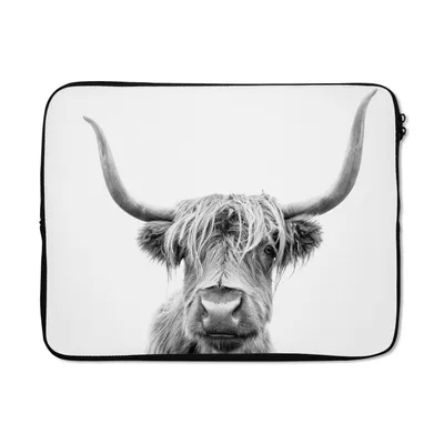 Produktbild von MuchoWow® Laptop Hülle 17 Zoll Laptoptasche Schottischer Highlander - Kuh - Schwarz - Weiß - Zipper - Schutzabdeckung