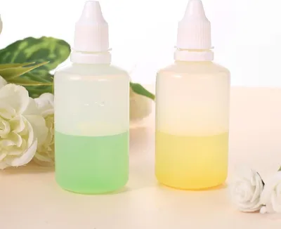 Produktbild von Flüssige Flaschen - Auslaufsicher und Nachhaltig - Set von 20 - 50ml