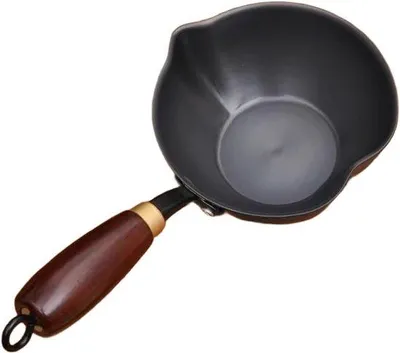 Produktbild von Mini Eisenbackblech, 14 cm Mini-Backblech mit Holzgriff, Ölregelung und Schenktrichter für gleichmäßige Heizung
