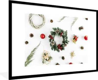 Produktbild von MuchoWow® Gerahmtes Poster Winter - Kranz - Weihnachten 90x60 cm - Poster mit Schwarzem Bilderrahmen Wandposter Rahmen Foto Bilder - Wanddekoration - Fotos