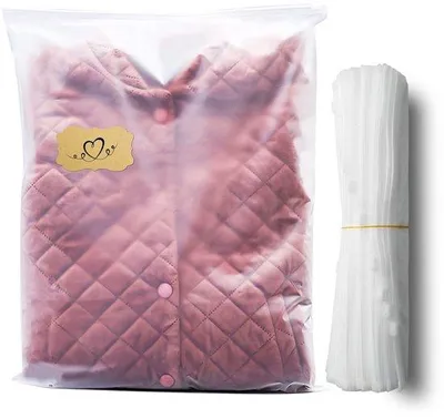 Imagen del producto de 4 bolsas de vacío transparentes para colgar, ideales para ropa, abrigos y chaquetas, de 67 x 135 cm y 67 x 110 cm
