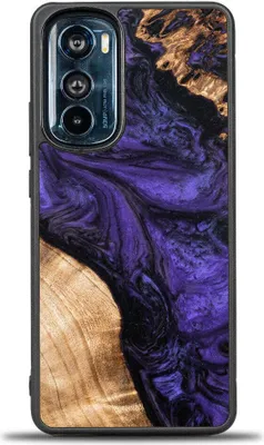 Produktbild von Holzhülle Bewood Unique - Violet für Motorola Edge 30