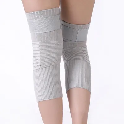 Produktbild von INF Sommerleichte, nahtlose Kniebandage mit verstellbarem Riemen – atmungsaktive dünne Knieunterstützung für Sport und Alltag Grau M