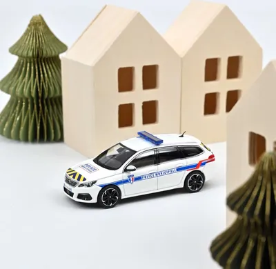 Productafbeelding van NOREV 1:43 Peugeot 308 SW 2018, Politie (Municipale Dienst), blauw en geel gestreept, artikelnummer 473944