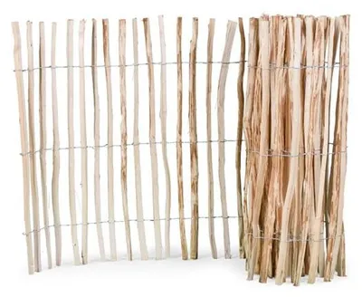 Produktbild von Staketenzaun Rolli 110 x 500 cm mit Lattenabstand 3-4 cm aus Haselnuss Zaunlatte