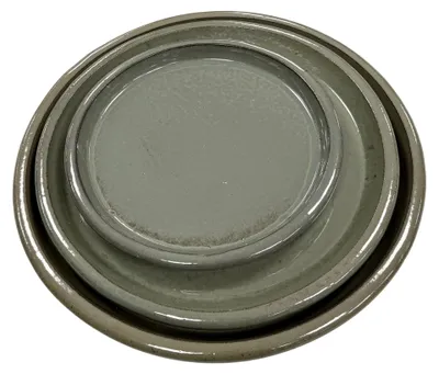 Produktbild von Provencelia Keramik Untersetzer BASE Olive, H5 cm, frostbeständig, handgefertigt, glasiert, Outdoor, Garten, Terrasse, winterfest