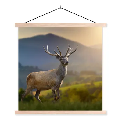 Produktbild von MuchoWow® Textilposter Hirsche - Berg - Gras - Sonnenuntergang - Tiere - Natur 40x40 cm mit holzfarbenen Rahmen - Posterleiste
