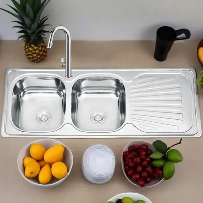 Zdjęcie produktu dla Zlewozmywak dwukomorowy Mucola Zlewozmywak kuchenny srebrnyKomora zlewozmywaka wbudowanaSrebrny zlewozmywak z półką - Zlewozmywak wbudowany 120CM Wyrównanie w lewo