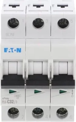 Immagine prodotto di Interruttore automatico 3P C 32A 6kA AC PL6-C32/3 286604