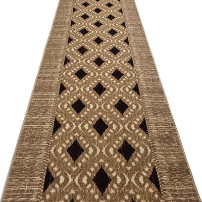 Zdjęcie produktu dla Dywanik NOLY BEIGE 80 x 850 cm Dywanik designerski z krótkim włosiem w kolorze beżowym, z antypoślizgową podkładką żelową i obszyciem z pętelek