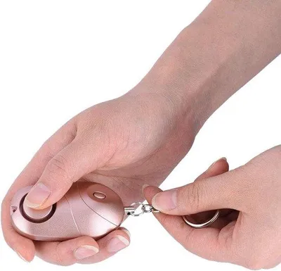 Obrázok produktu pre Bezpečnostný alarm pre ženy a deti, LED svetlo, 130 dB, prívesok na kľúče