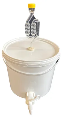 Produktbild von SILPLAST Kompletter Gärbehälter Set 5L Gäreimer mit Gärröhrchen, Dichtgummi und Ablaufhahn Weiß