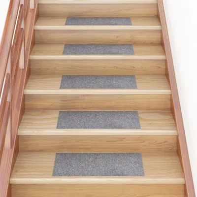 Obrázek produktu pro The Living Store Samolepicí rohože na schody 15 ks 60x25 cm světle šedá