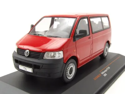 Produktbild von Volkswagen T5 (2003) rot IXO 1:43