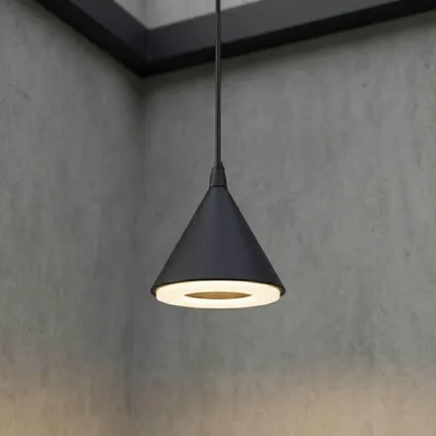 Produktbild von Lindby LED-Außenhängeleuchte Soran, Ø 15 cm, schwarz, IP44